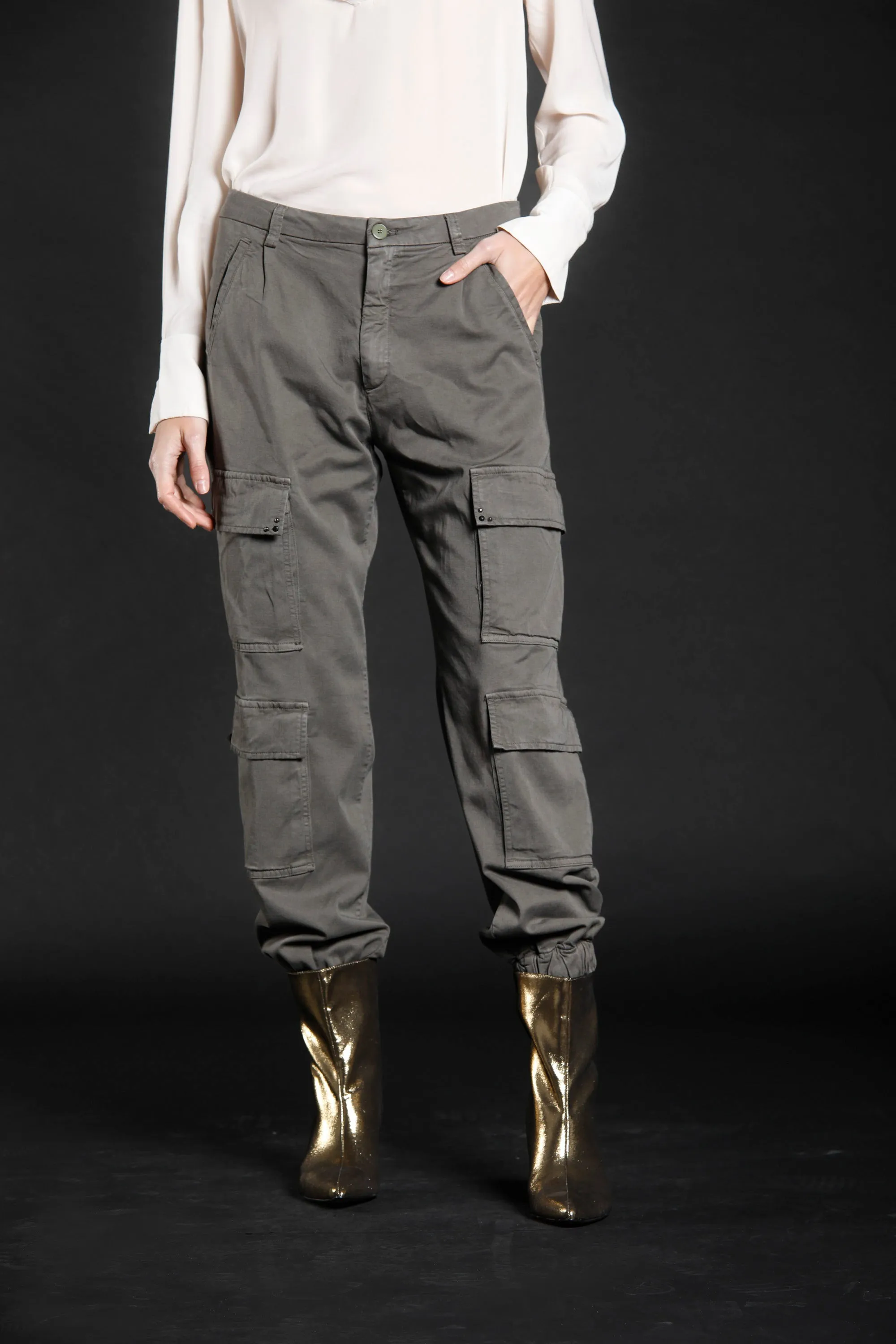 Evita Cargo woman twill cargo pants curvy ① sold by Mason's product image thumbnail 2