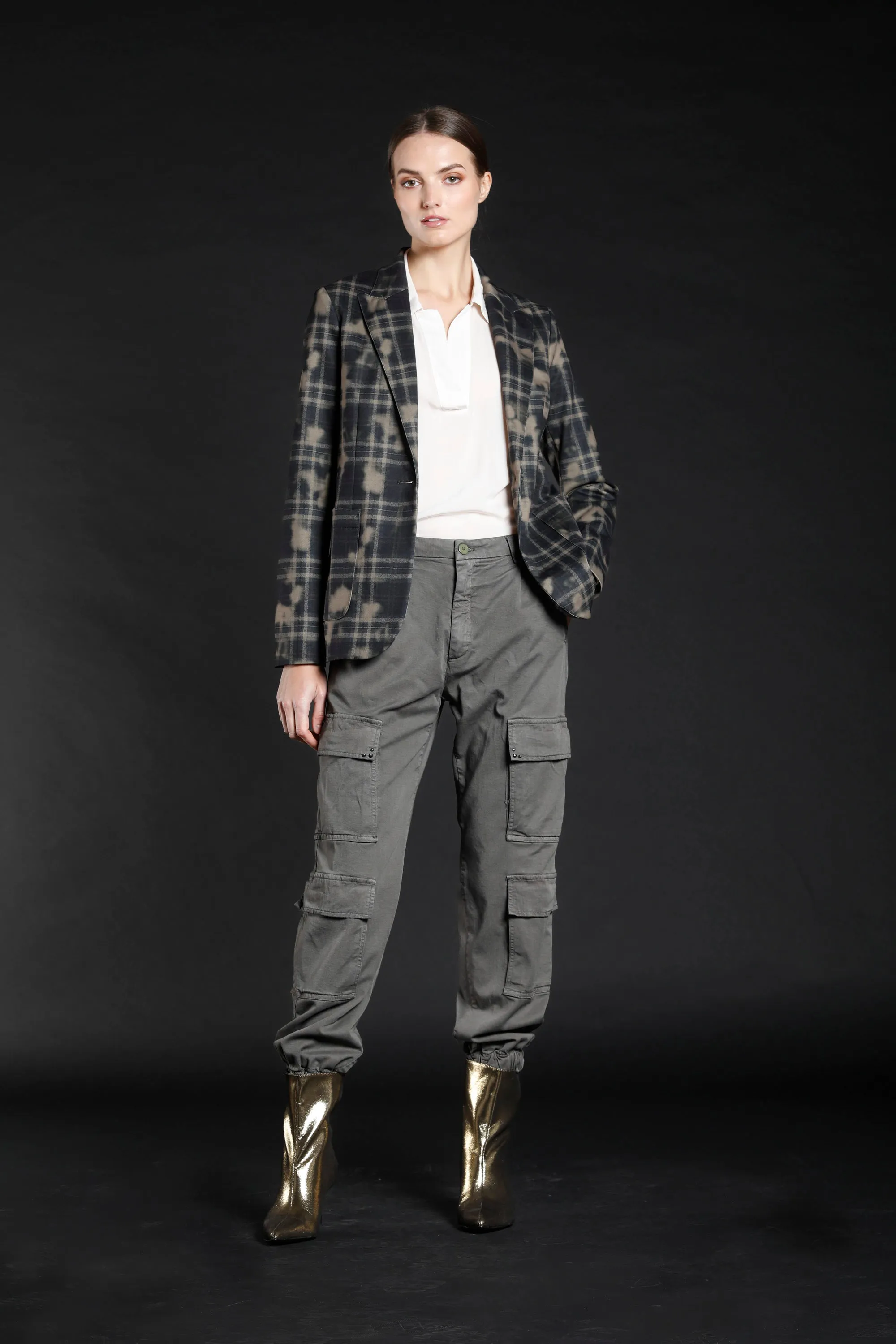 Evita Cargo woman twill cargo pants curvy ① sold by Mason's product image thumbnail 3