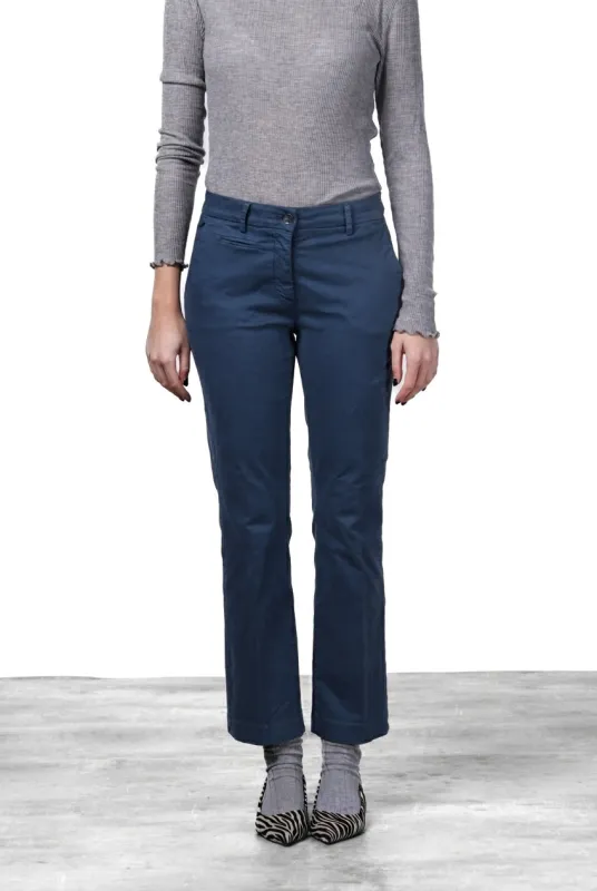New York Trumpet women’s chino trousers in gabardine, slim fit ① made by Mason's