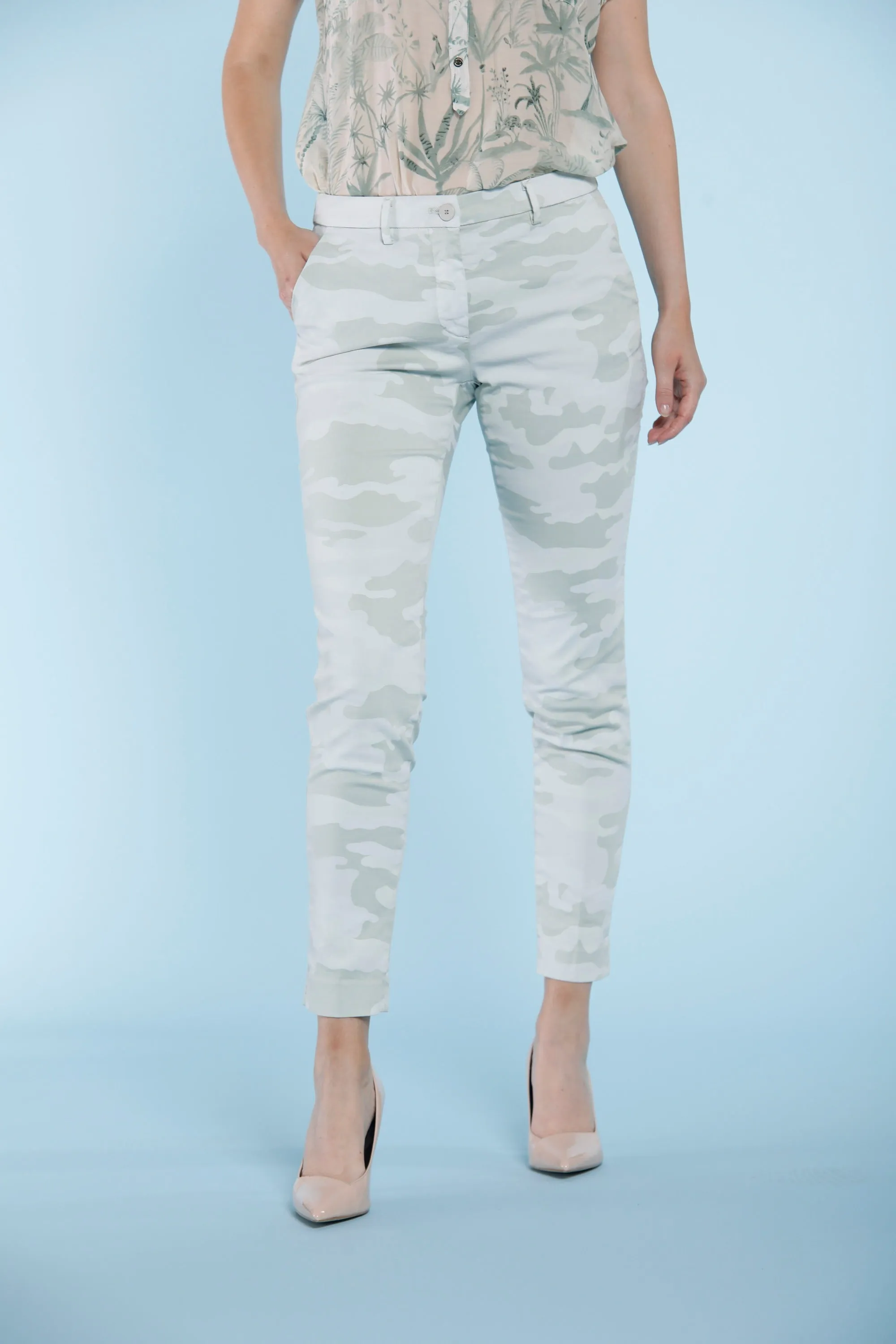New York woman chino pants camouflage stretch satin regular sold by Mason's product image thumbnail 4
