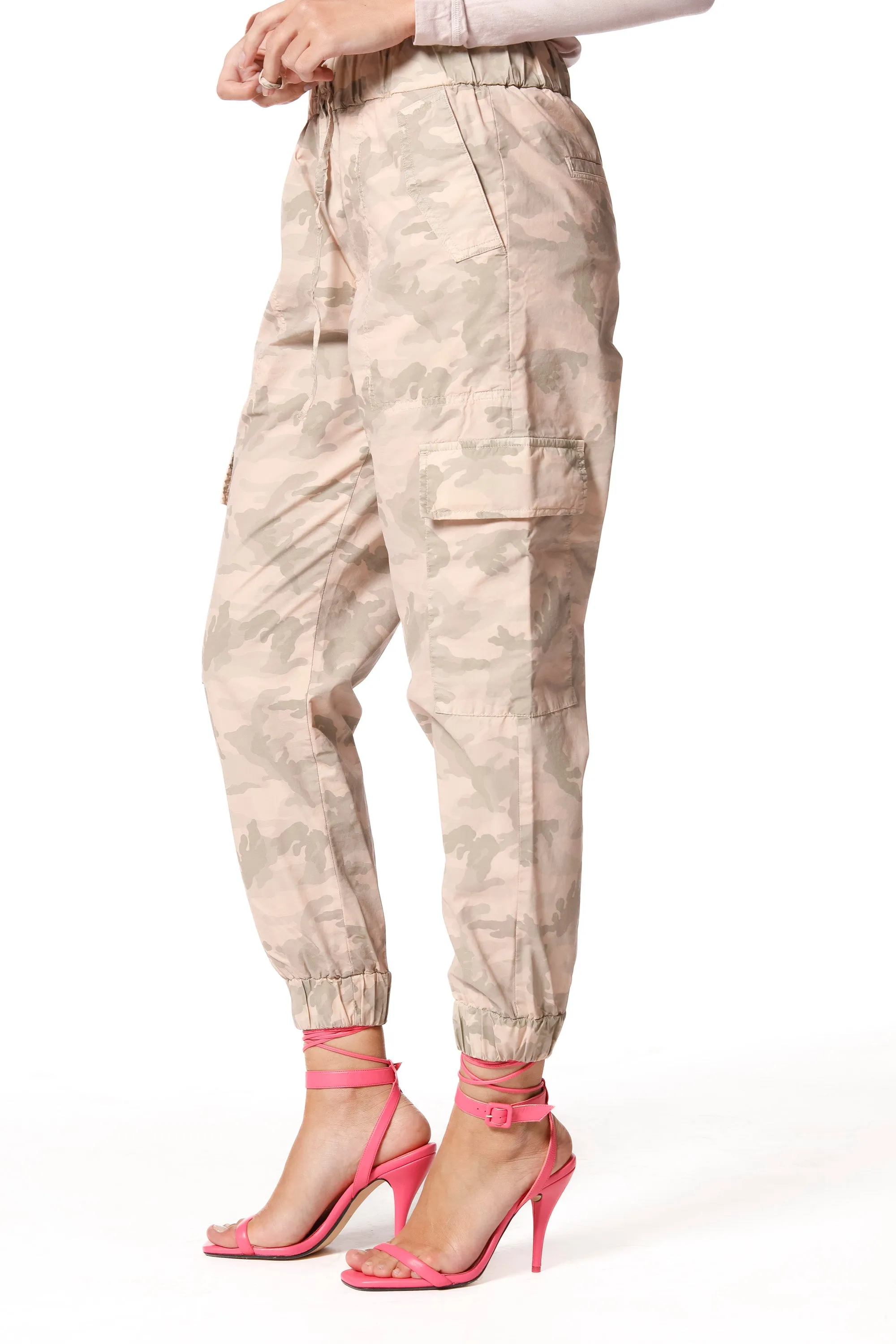 Cargo Jogger woman cargo pants in tencel with camouflage pattern relaxed sold by Mason's product image thumbnail 2