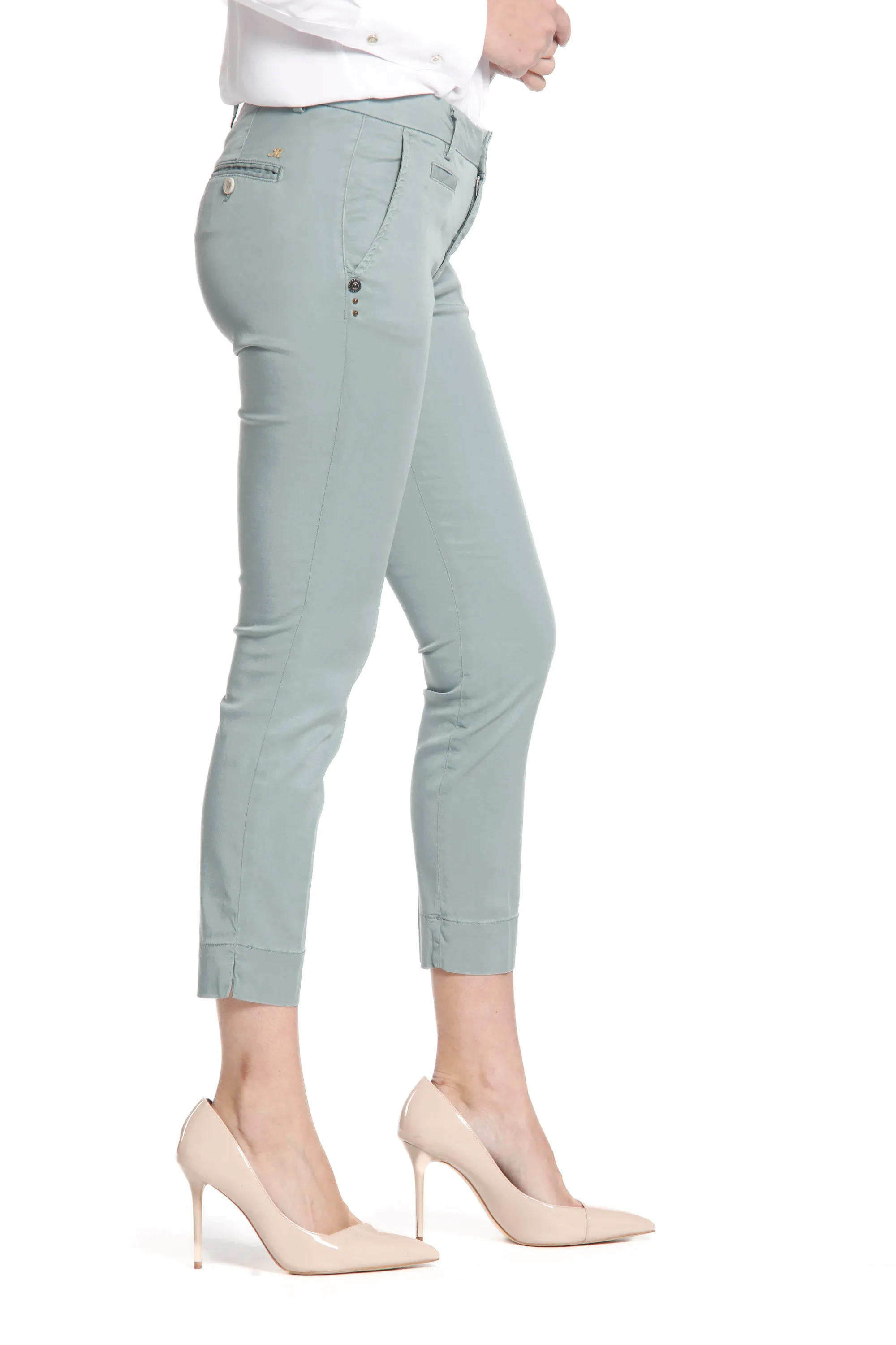 Jaqueline Capri woman chino pants in tencel curvy sold by Mason's product image thumbnail 2