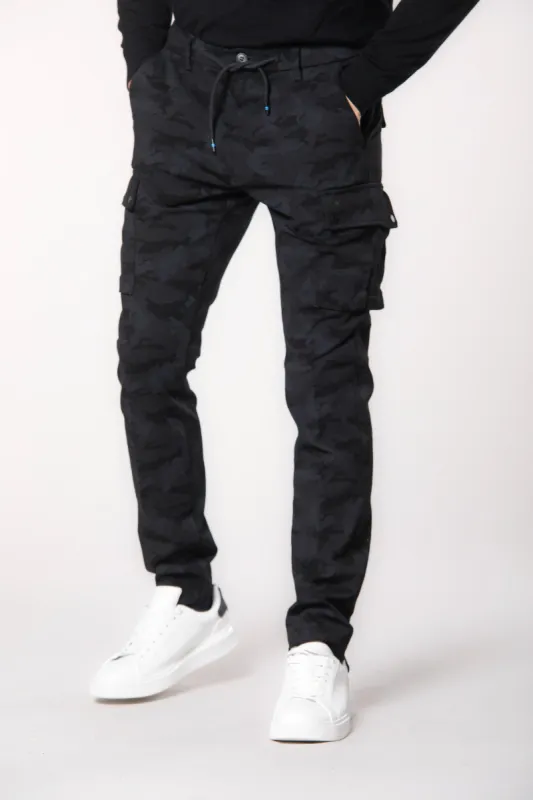 Chile Athleisure man camouflage print cargo pants carrot sold by Mason's