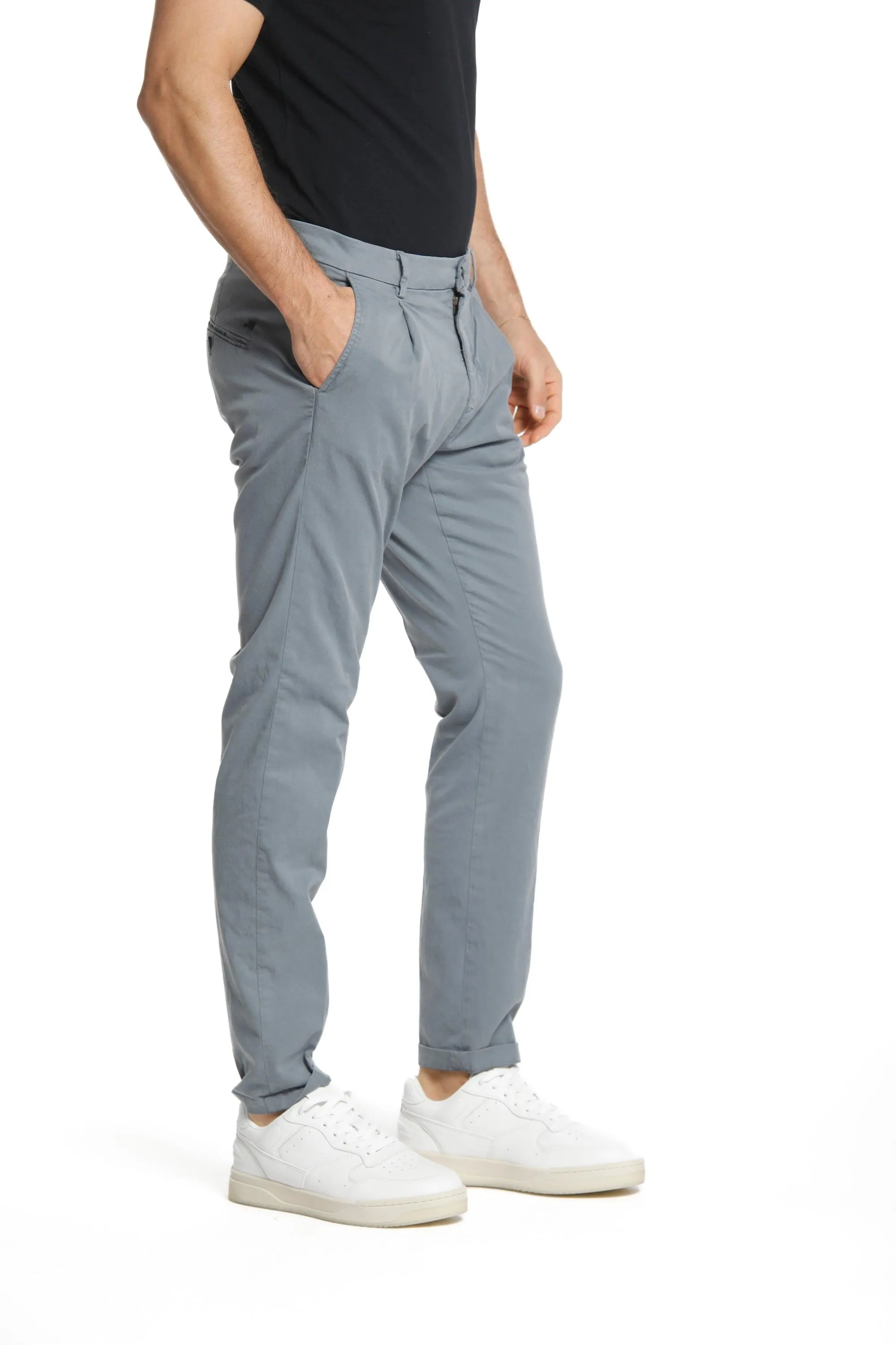 Osaka 1 Pinces man chino pants in cotton and tencel carrot fit sold by Mason's