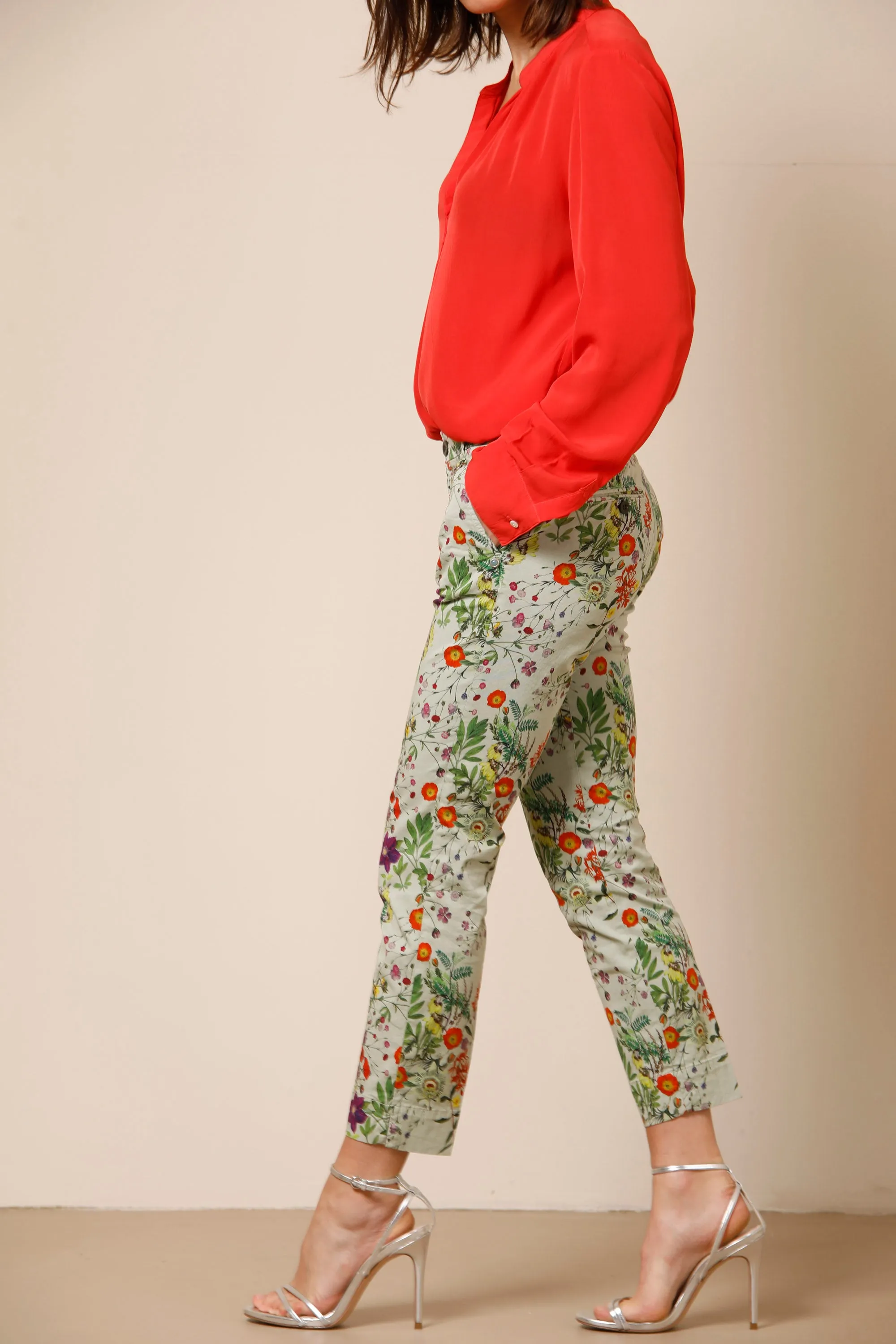 Jaqueline Capri woman chino pants in cotton with floral pattern curvy sold by Mason's product image thumbnail 3