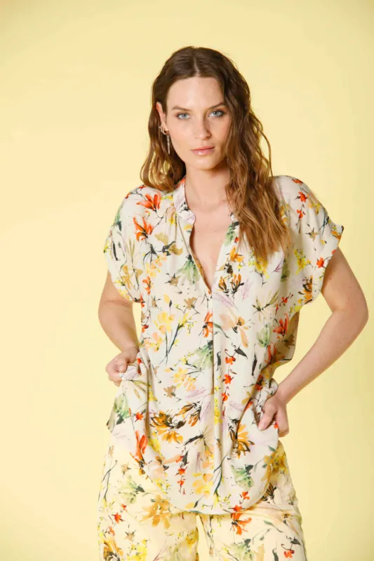 Adele MM woman's short sleeve shirt in viscose with  wildflower pattern sold by Mason's
