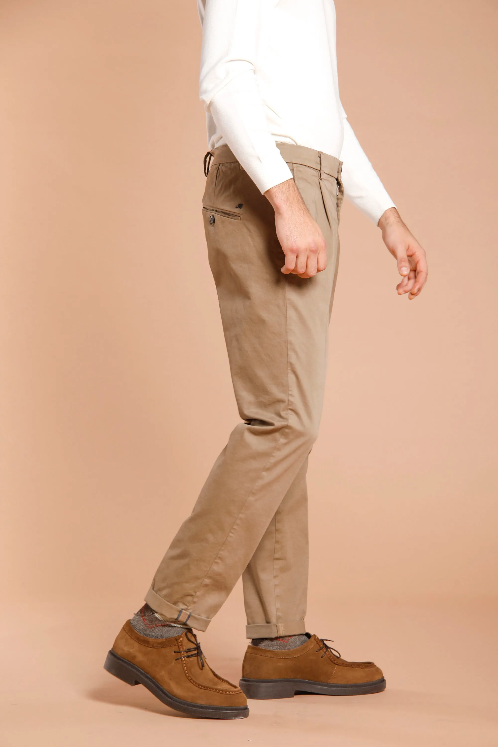 Osaka 1 Pinces man chino pant in satin carrot fit sold by Mason's product image thumbnail 3