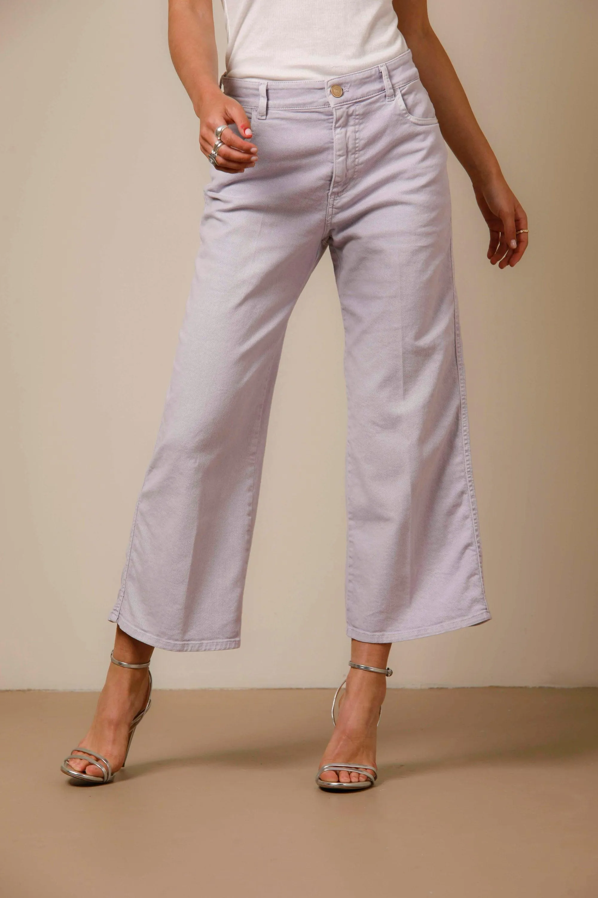 Samantha woman 5-pocket in bull denim cropped sold by Mason's