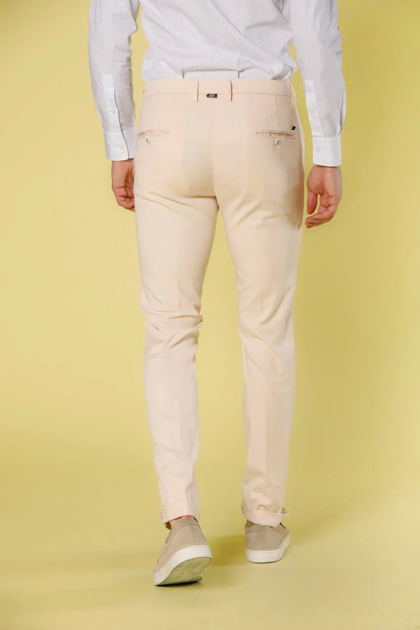 Torino Summer Color men's chino pants in cotton and tencel slim sold by Mason's product image thumbnail 4