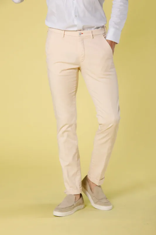 Torino Summer Color men's chino pants in cotton and tencel slim sold by Mason's
