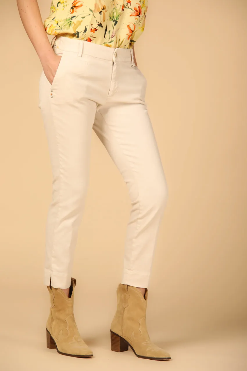 Jaqueline Capri women's capri chino pants in piquet with patch curvy sold by Mason's product image thumbnail 2