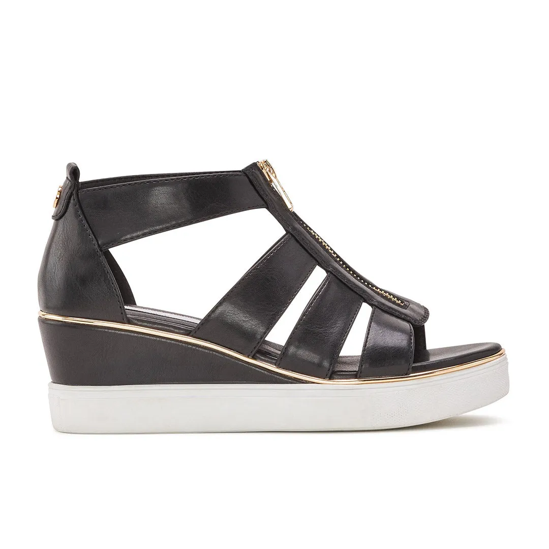 Caroline sold by Yellow Shoes