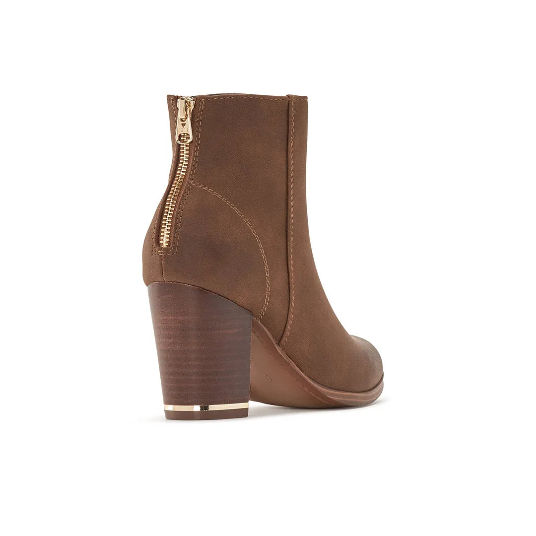 Arrival sold by Yellow Shoes product image thumbnail 4