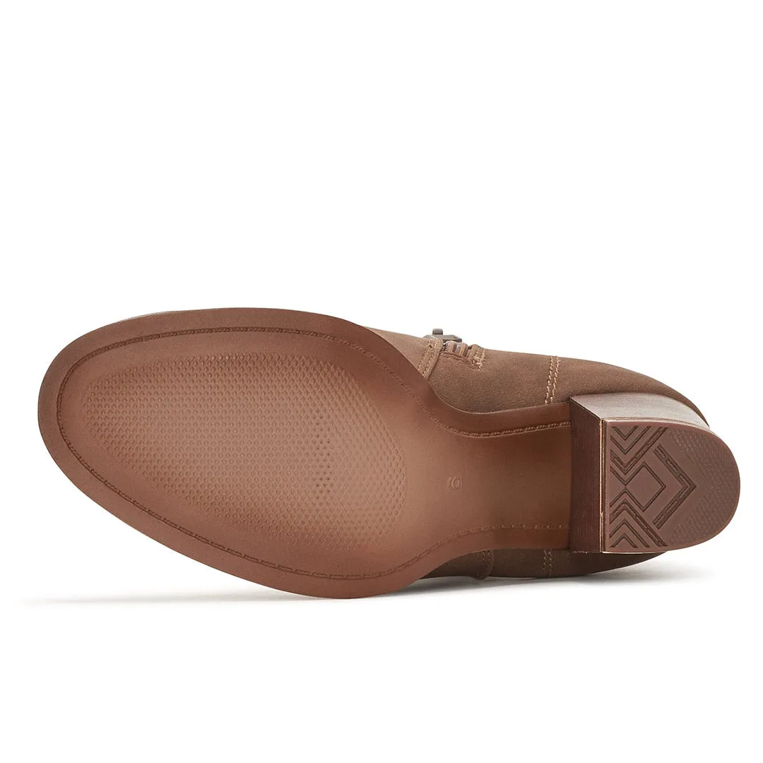 Arrival sold by Yellow Shoes product image thumbnail 5