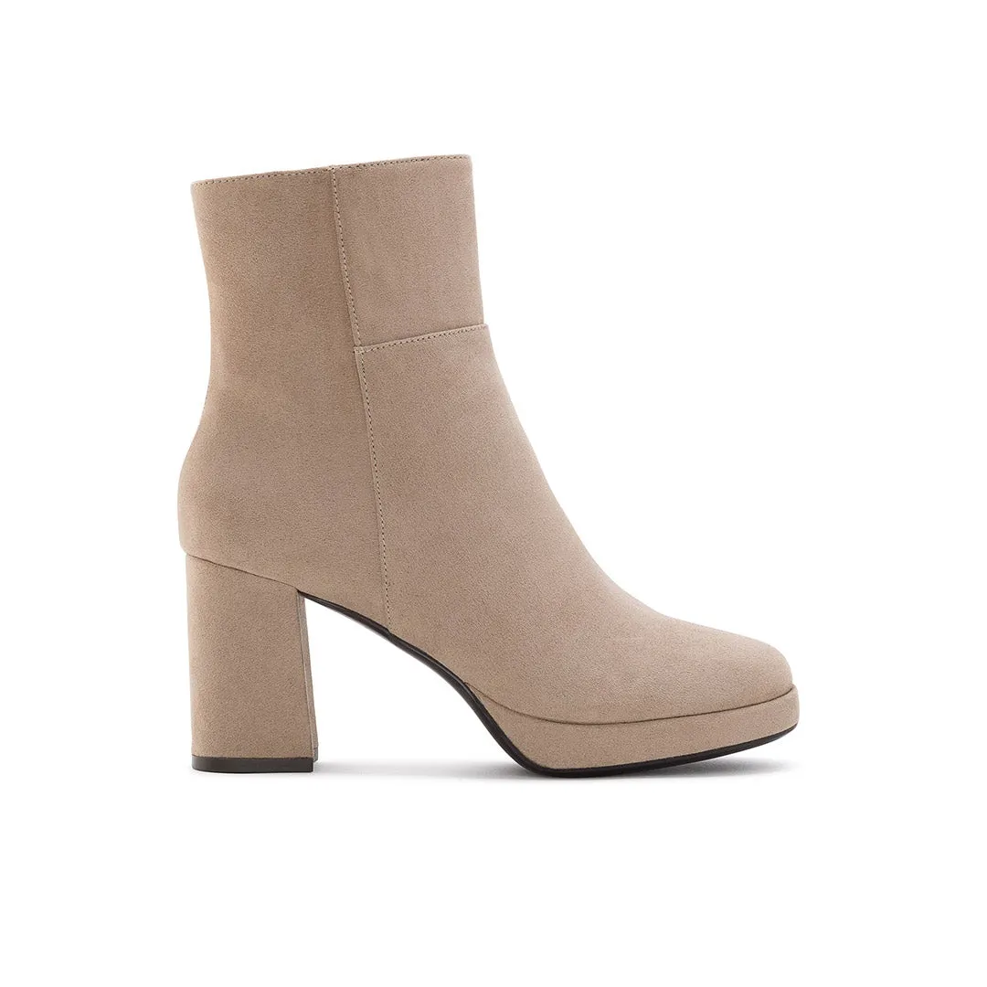 Occasion sold by Yellow Shoes