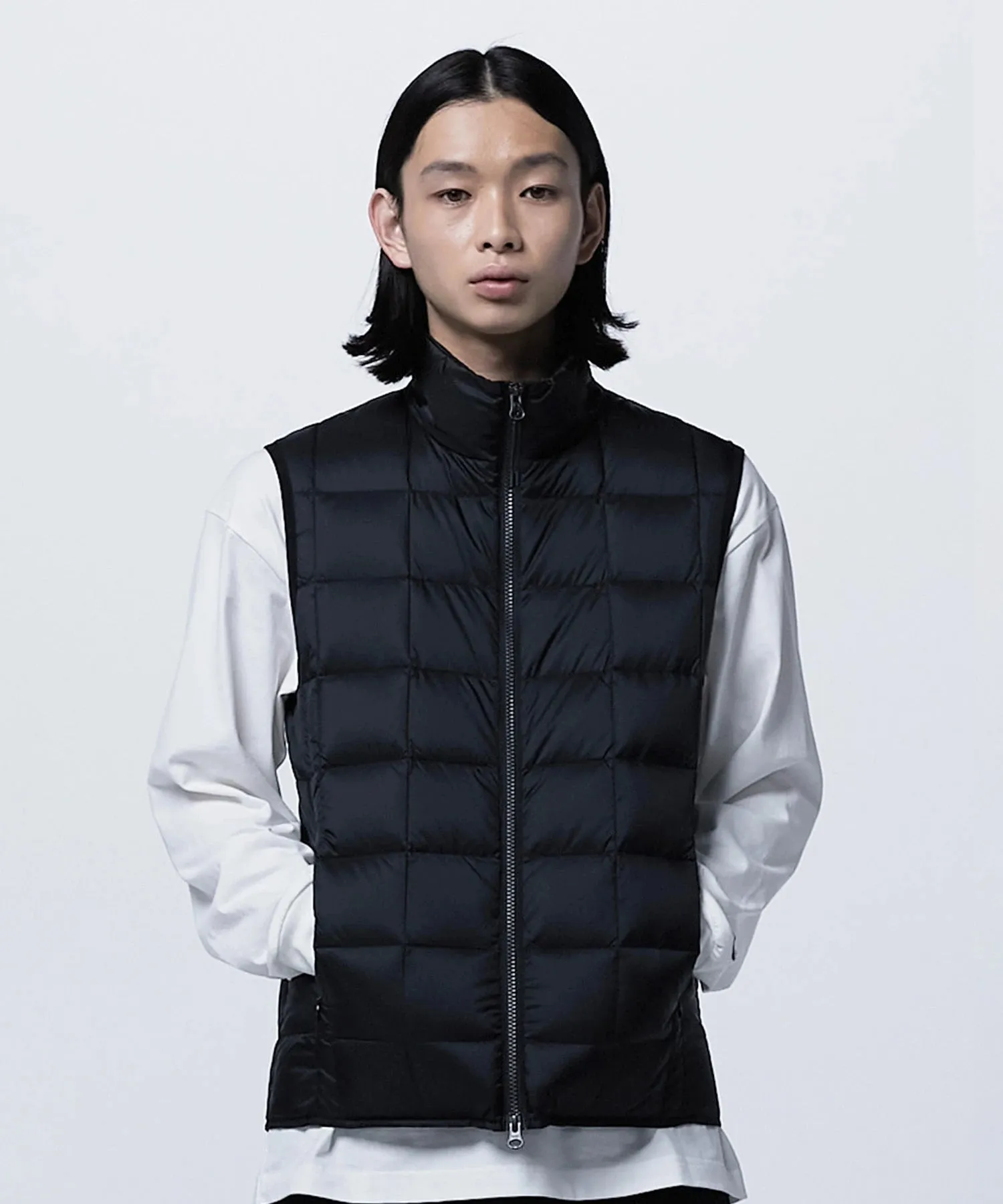 Unisex Basic Hi-Neck W-Zip Down Vest sold by Taion product image thumbnail 3