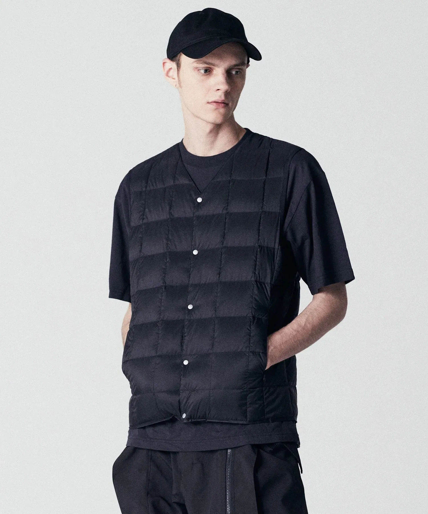 Unisex Basic V-Neck Button Down Vest sold by Taion product image thumbnail 2