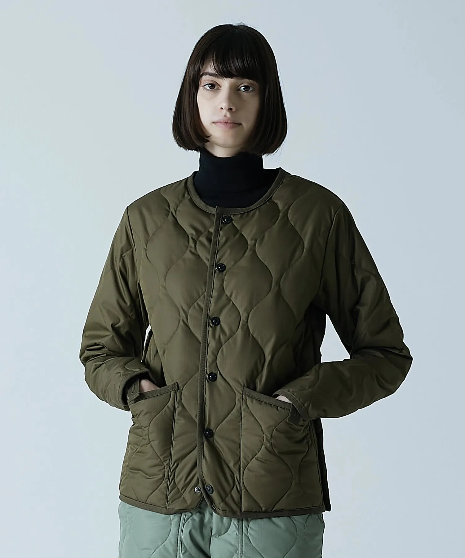 Unisex Military Crew Neck Down Jacket (Hard Shell) sold by Taion product image thumbnail 2