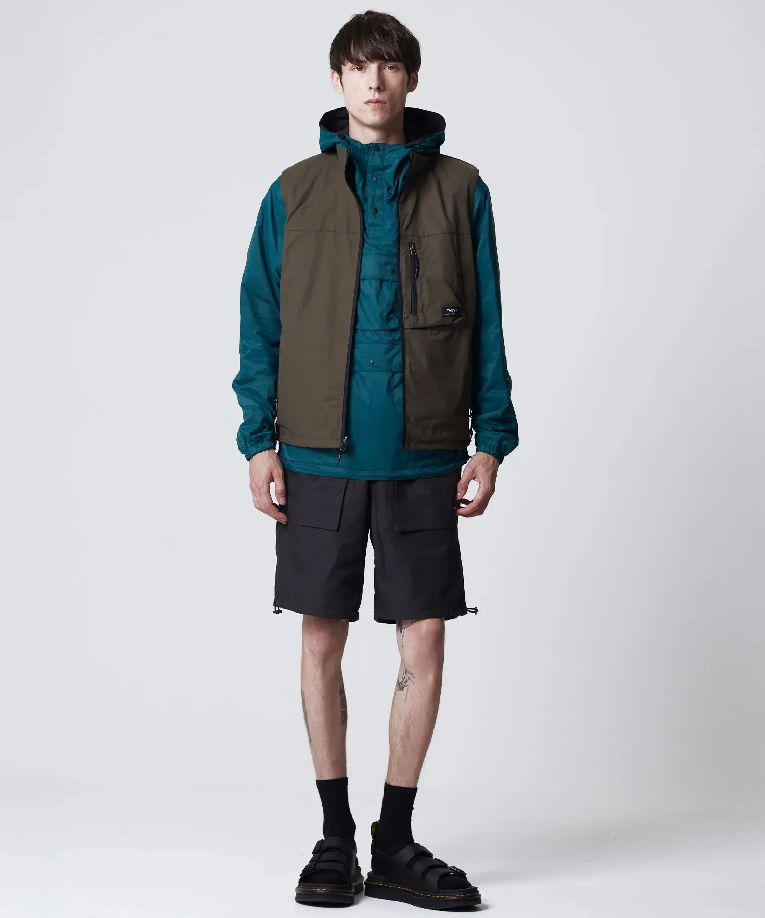 Unisex Non Down Mountain Reversible W-Zip Vest sold by Taion product image thumbnail 2