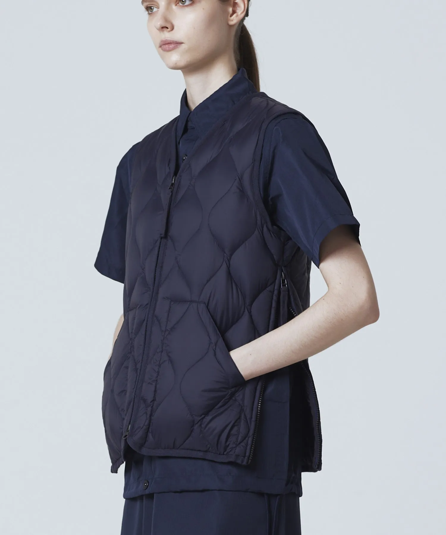 Unisex Military V-Neck W-Zip Down Vest (Soft Shell) sold by Taion product image thumbnail 2