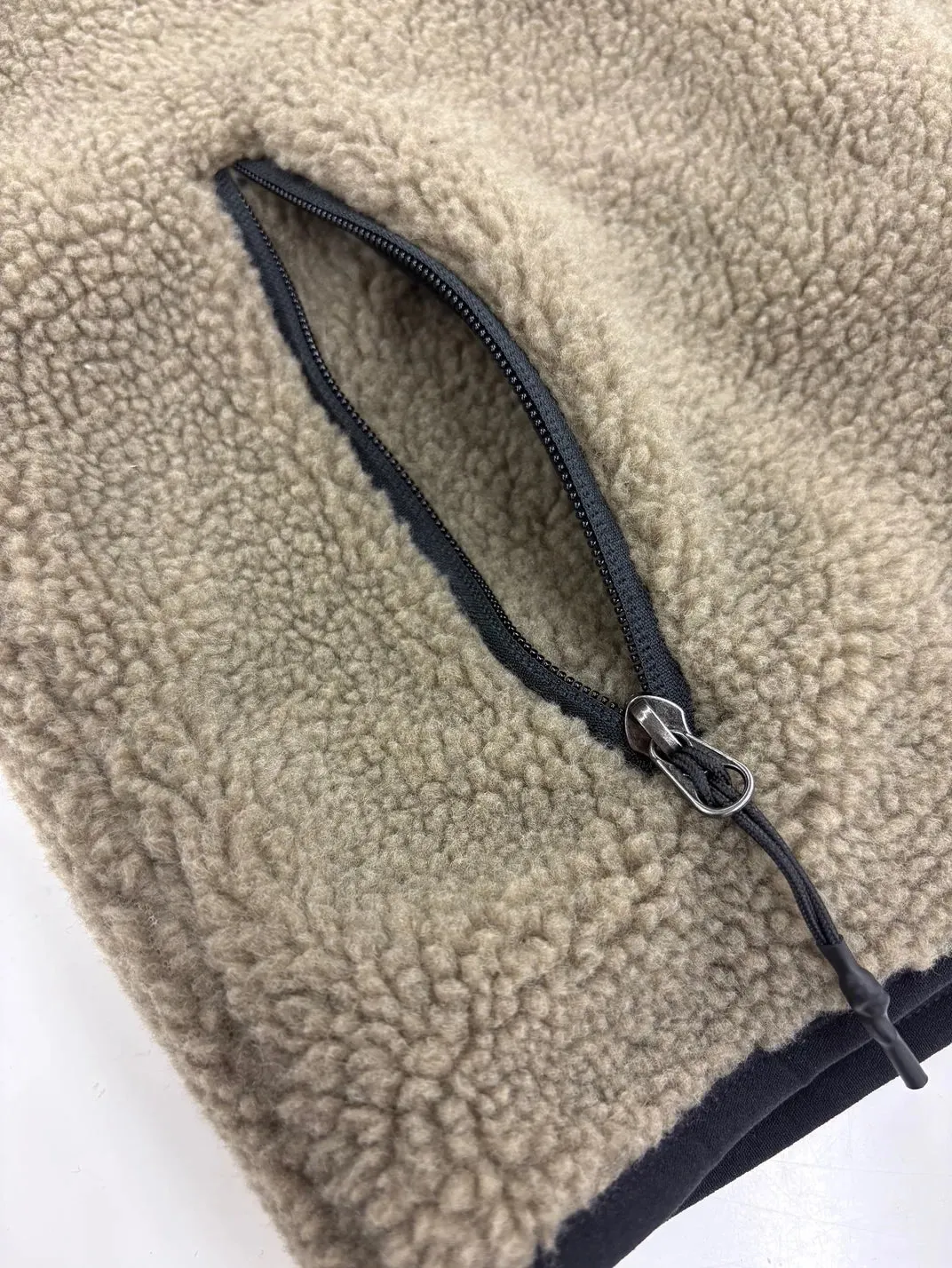 Unisex Non Down Pullover "Boa" Hi Neck Jacket sold by Taion product image thumbnail 4