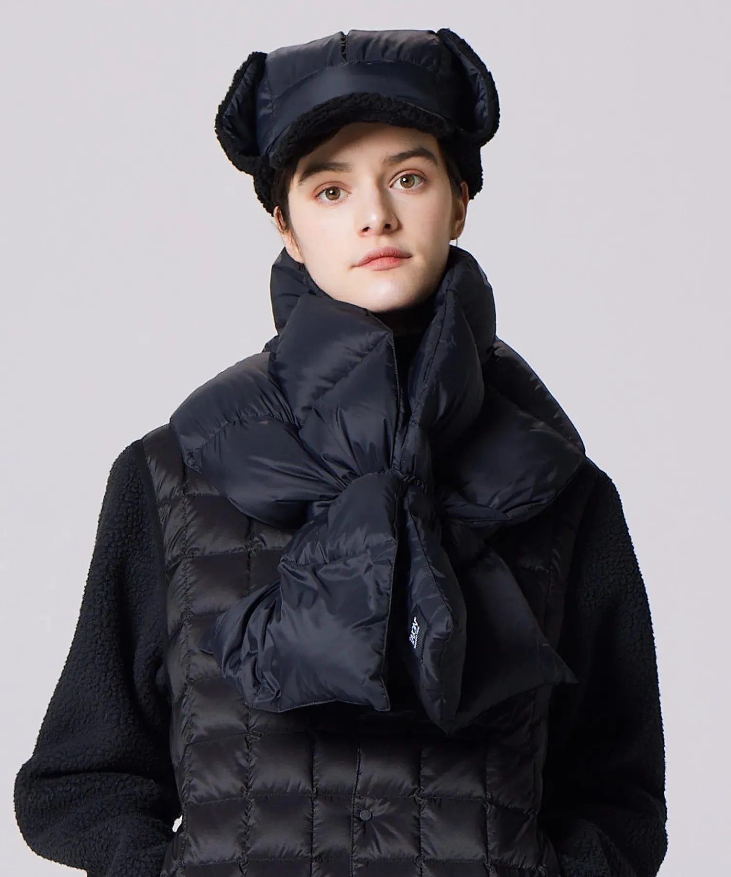 Mountain Volume Down Scarf sold by Taion