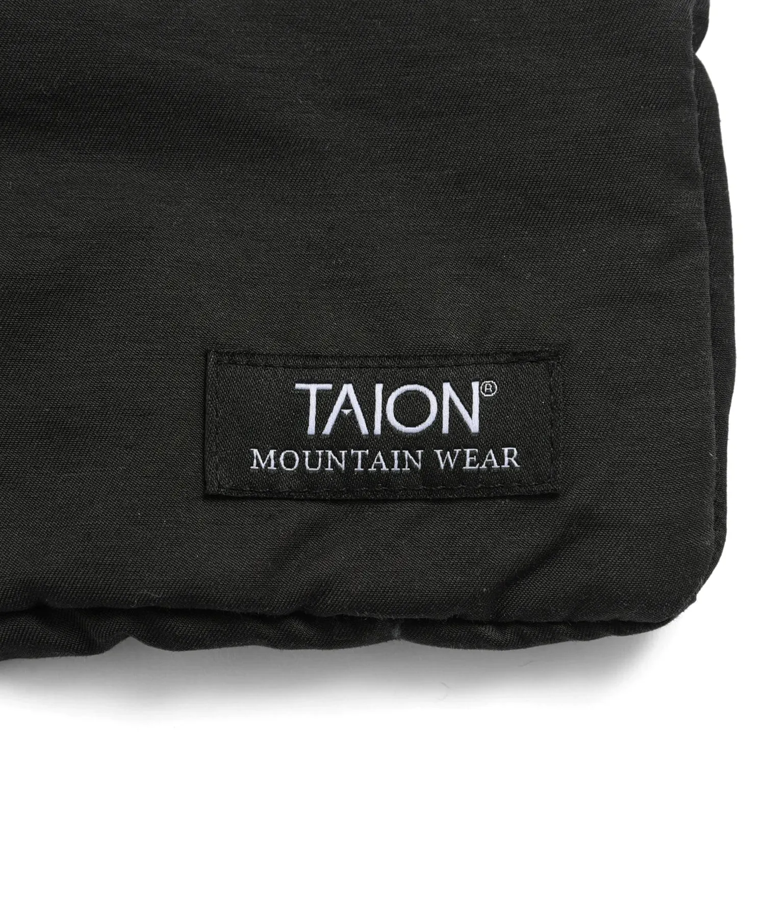 Non Down Mountain Sacoche Bag sold by Taion product image thumbnail 4