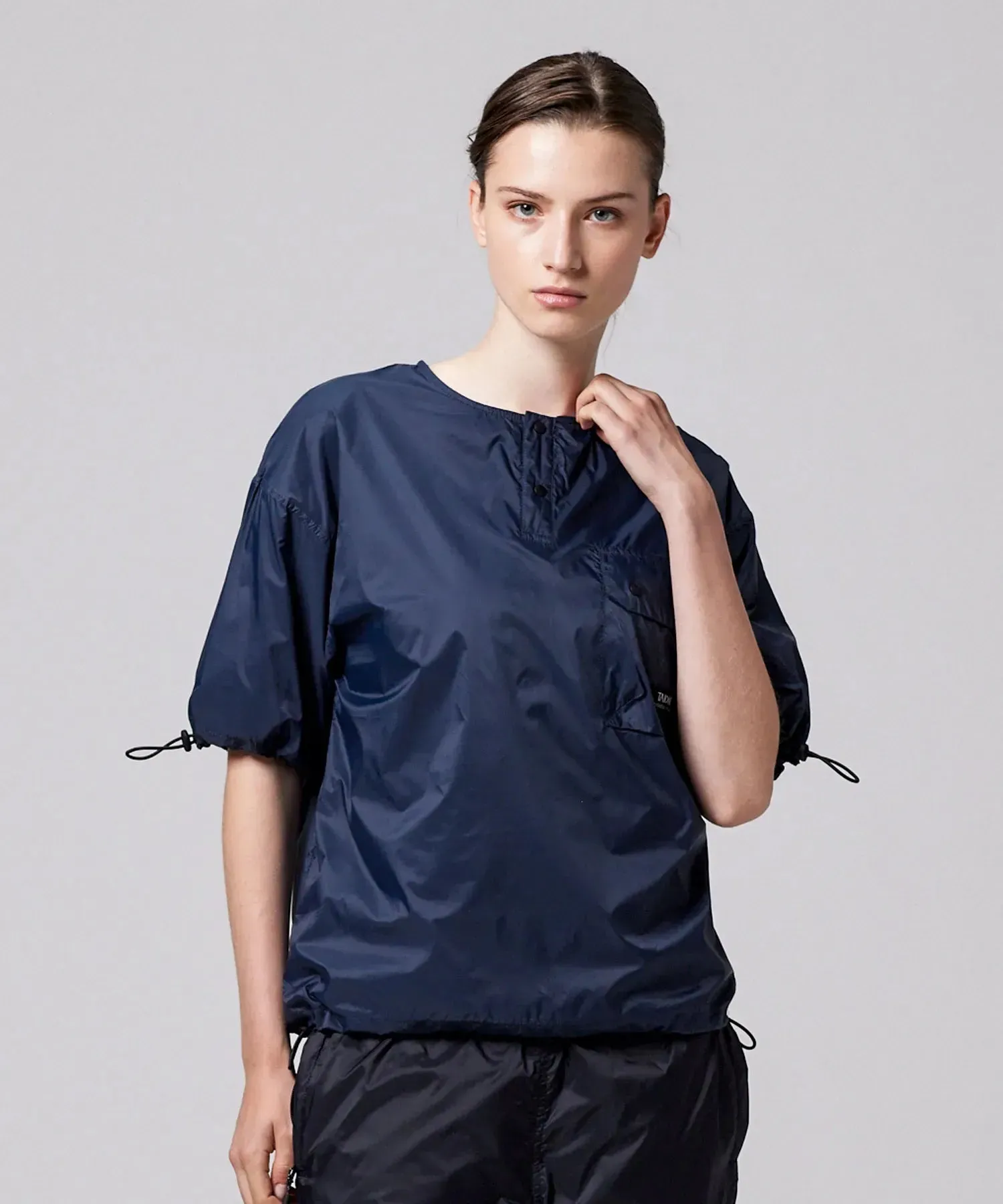 Unisex Non Down Mountain Crewneck W-Zip Pocket Cutsew <Half Sleeve> sold by Taion product image thumbnail 2