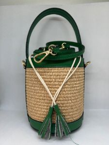 Borsa secchiello in rafia e pelle - Verde sold by Carro Positano