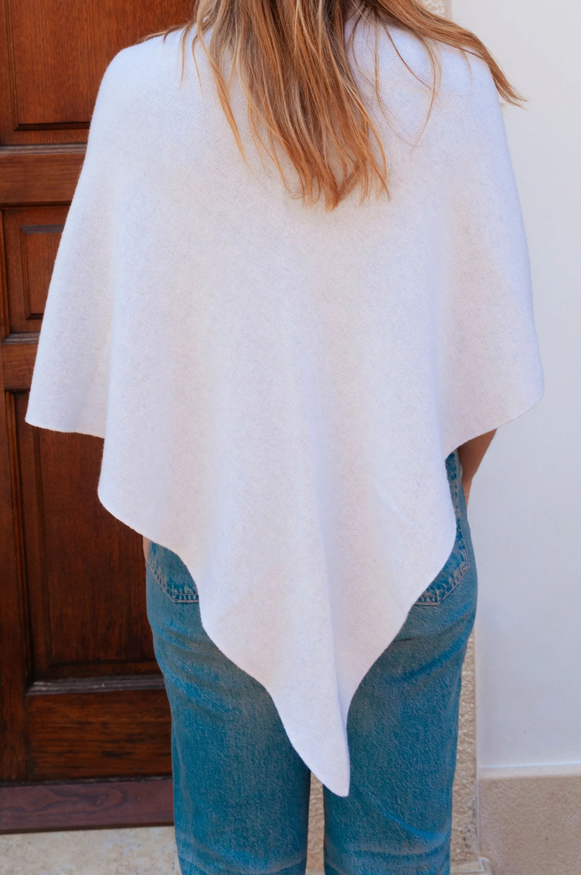 Poncho beige sold by Carro Positano product image thumbnail 2