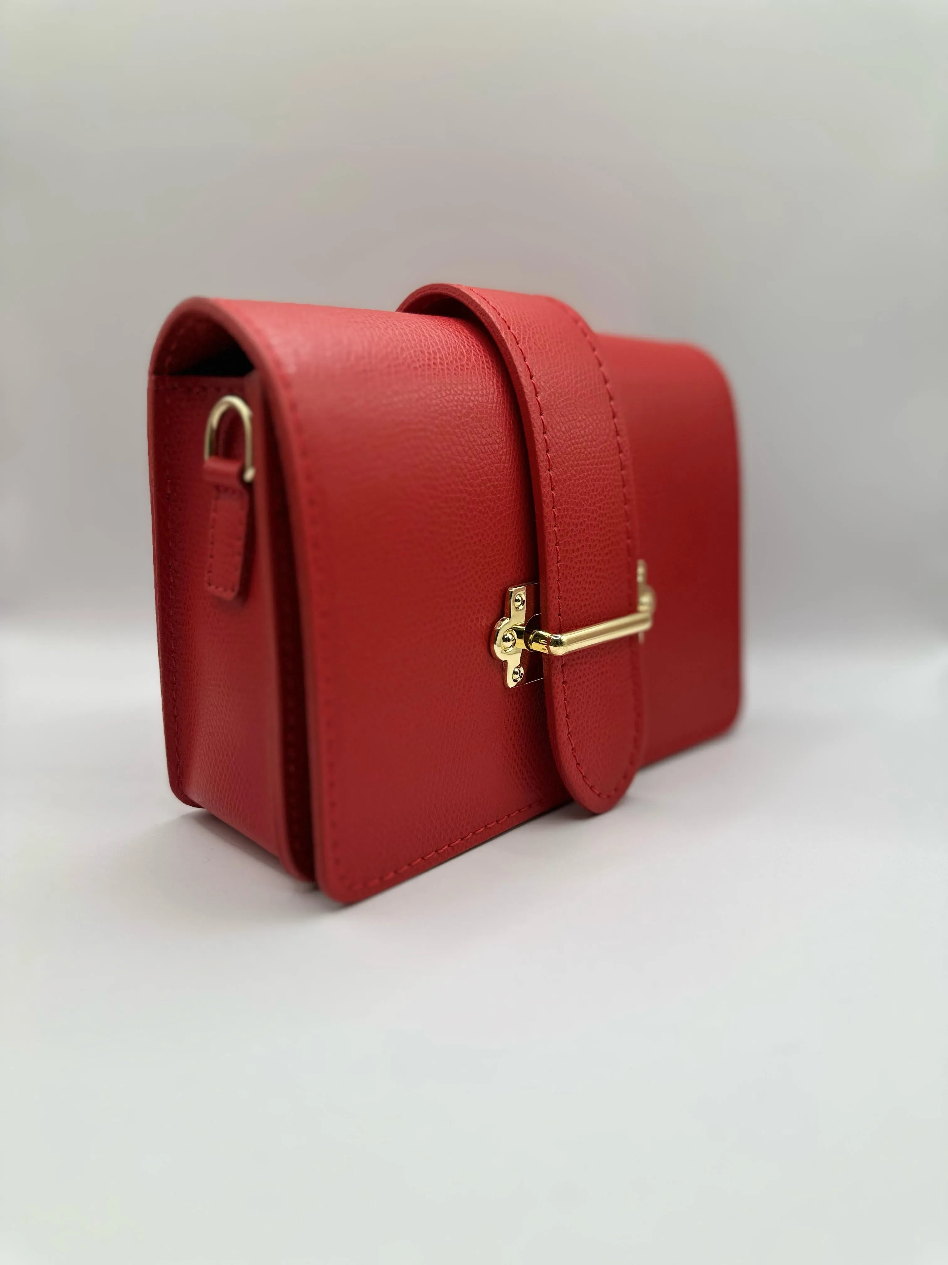 Borsa Essy - Rosso sold by Carro Positano product image thumbnail 2