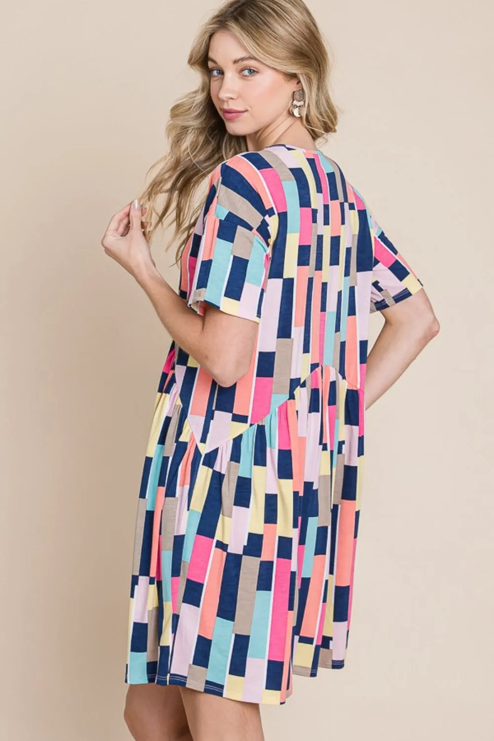BOMBOM Ruched Color Block Short Sleeve Mini Dress sold by The Dogwood Boutique product image thumbnail 2