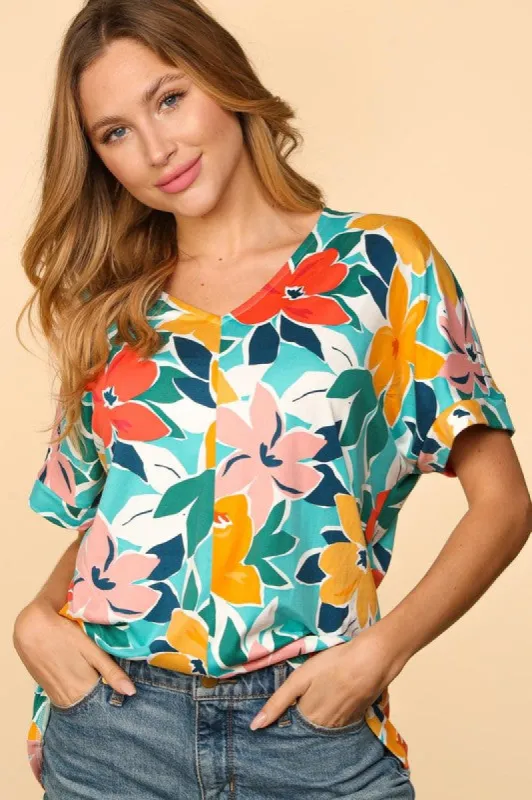 FLORAL LOOSE FIT SHORT SLEEVE KNIT TOP sold by The Dogwood Boutique
