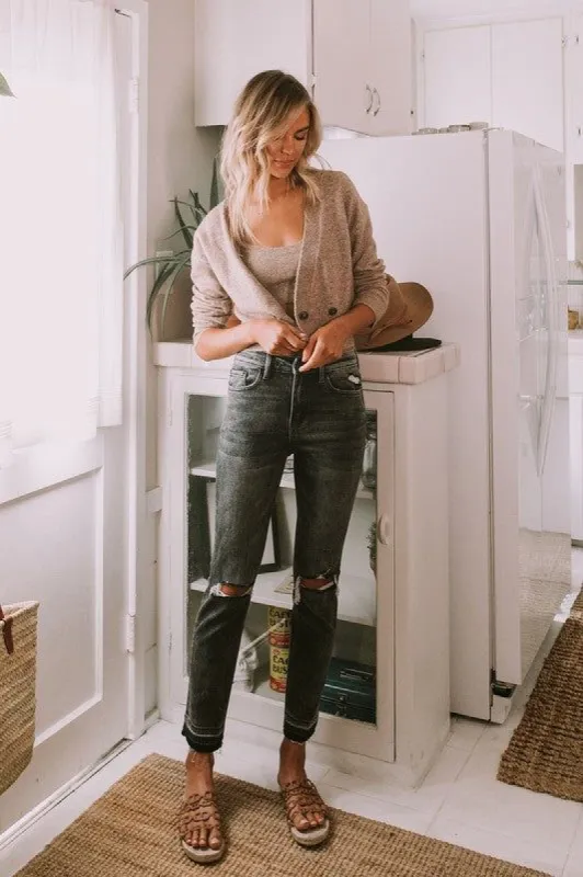HIGH RISE RELEASED HEM STRAIGHT sold by The Dogwood Boutique