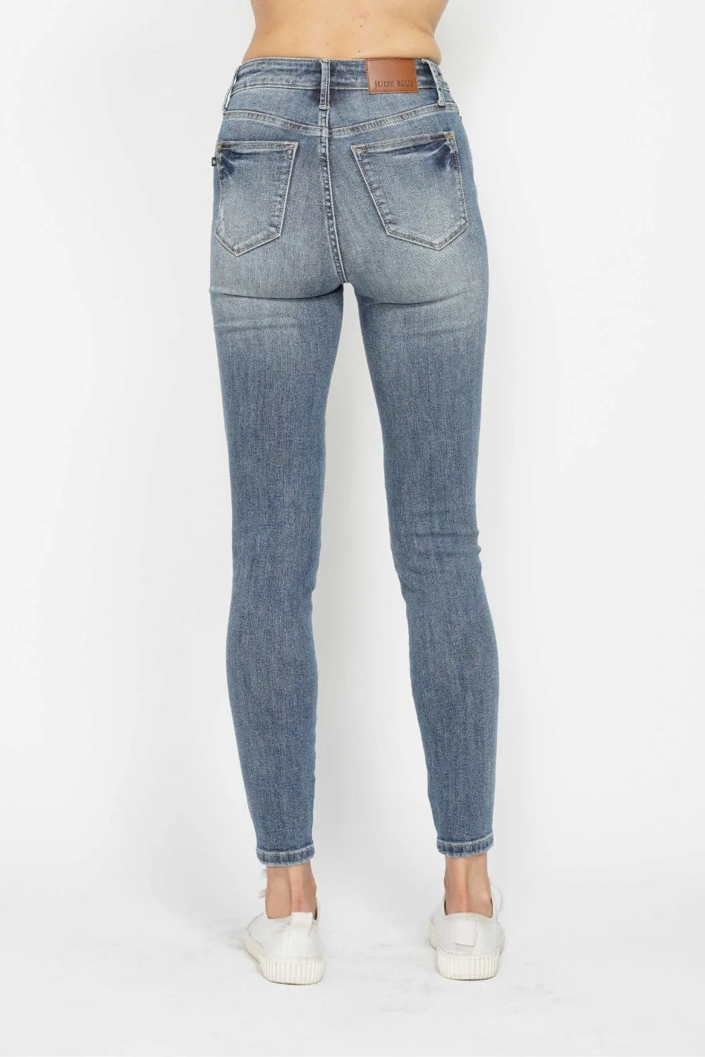 Judy Blue Full Size Tummy Control Contrast Wash Skinny Jeans sold by The Dogwood Boutique product image thumbnail 2