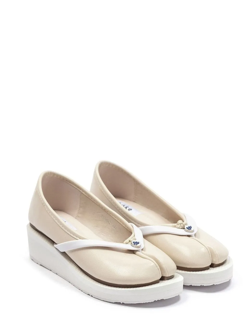 chöke Tabi Sandals in white sold by APOC