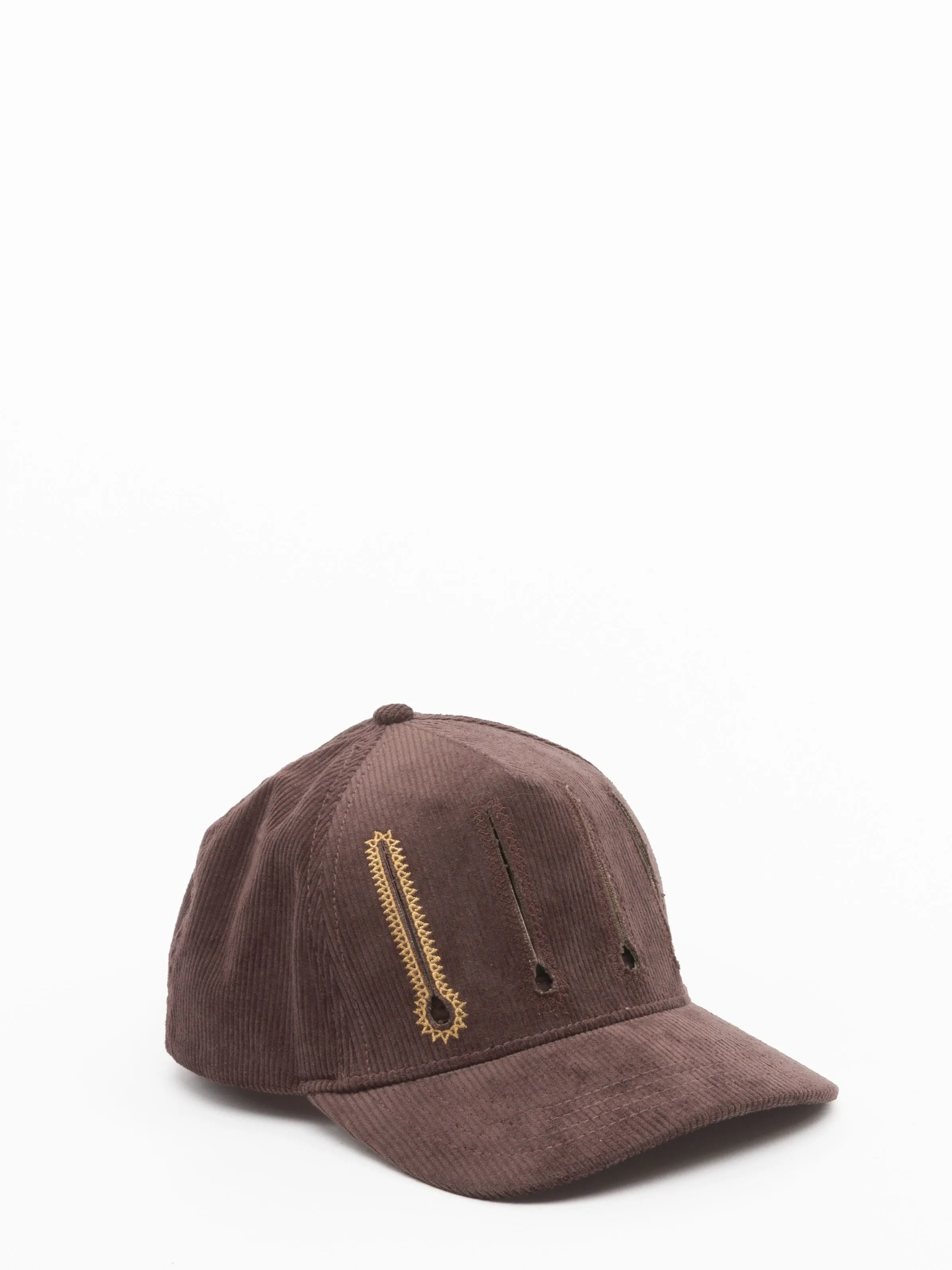 chöke small buttonhole hat sold by APOC