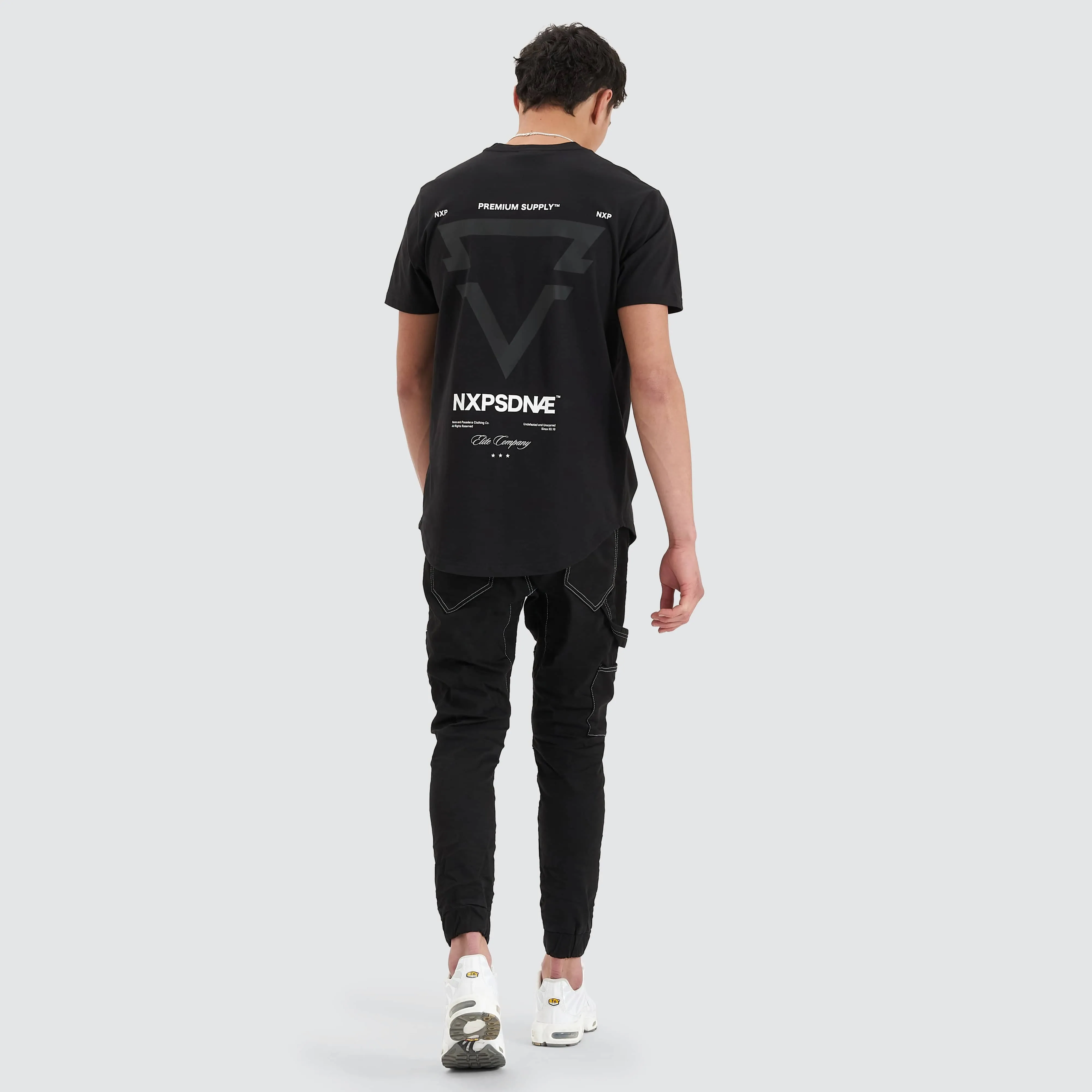Mullion Dual Curved Tee Jet Black sold by Nena and Pasadena product image thumbnail 2