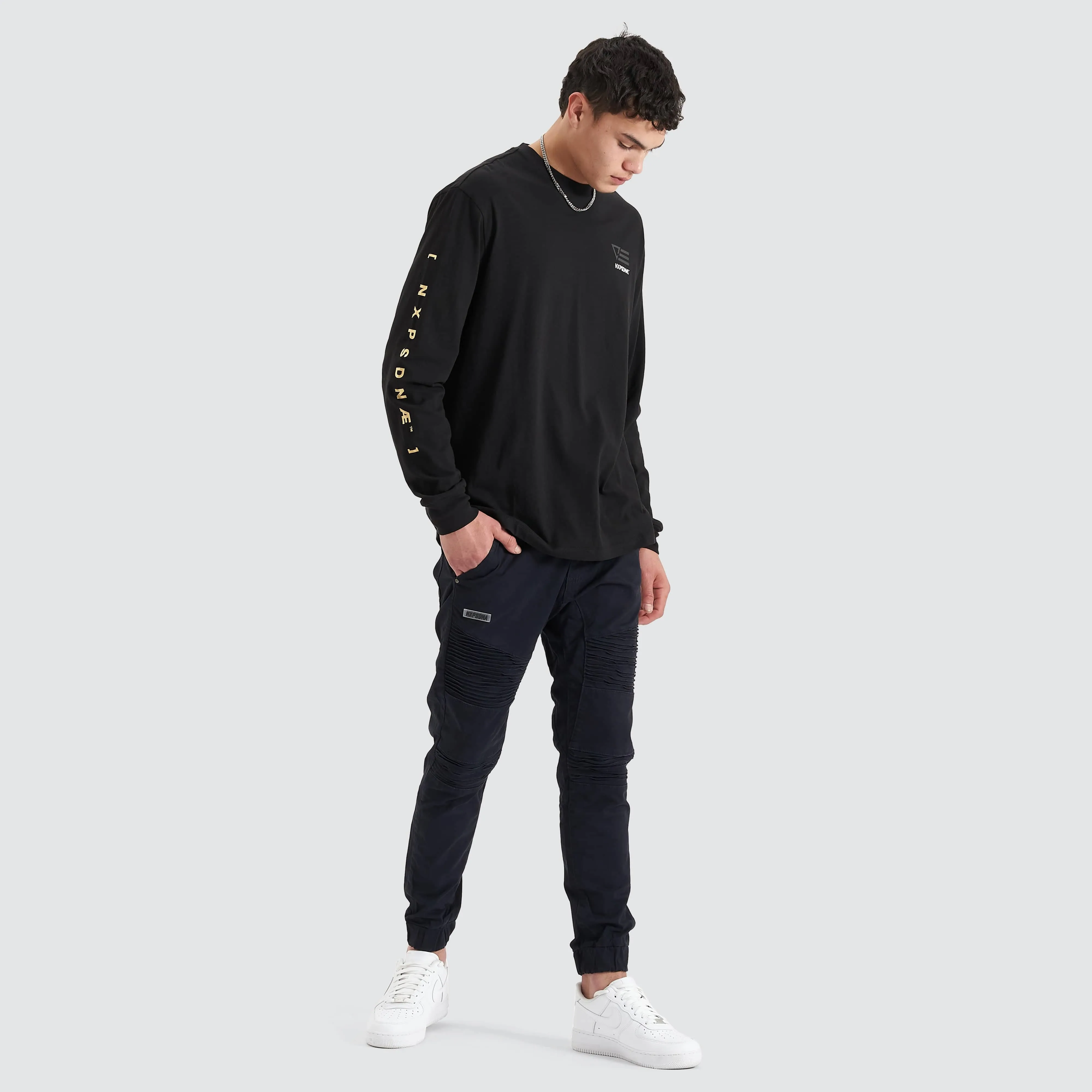 Parti Heavy Relaxed Long Sleeve Tee Jet Black sold by Nena and Pasadena product image thumbnail 3