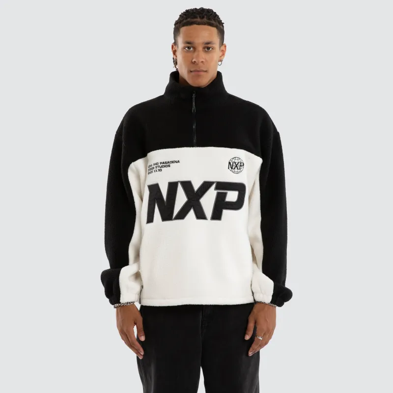 Slick Pullover Black/White made by Nena and Pasadena