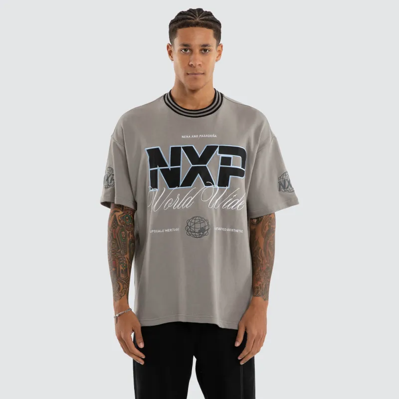 Fame Loopback Raptor Tee Frost Grey made by Nena and Pasadena
