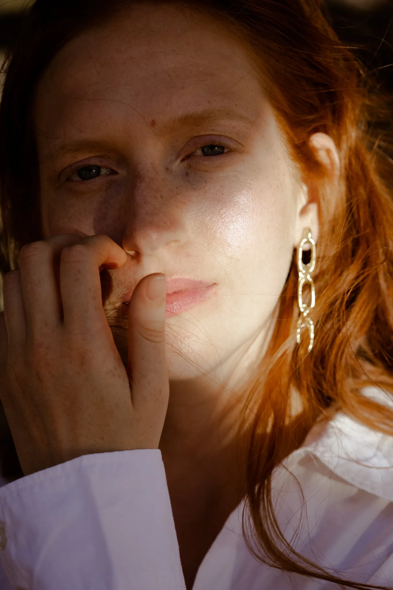 Open Link Earrings sold by YSSO product image thumbnail 3