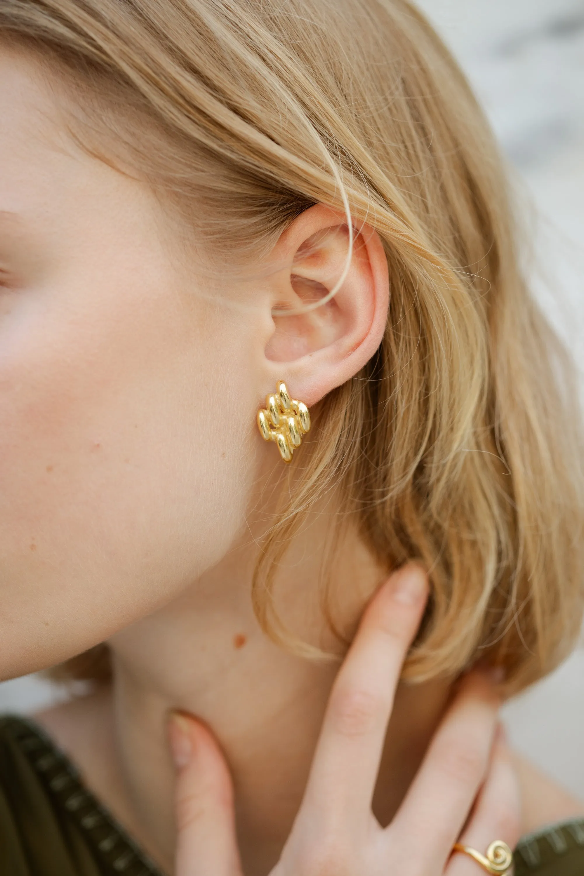 Mini Chain Link Earrings sold by YSSO product image thumbnail 5