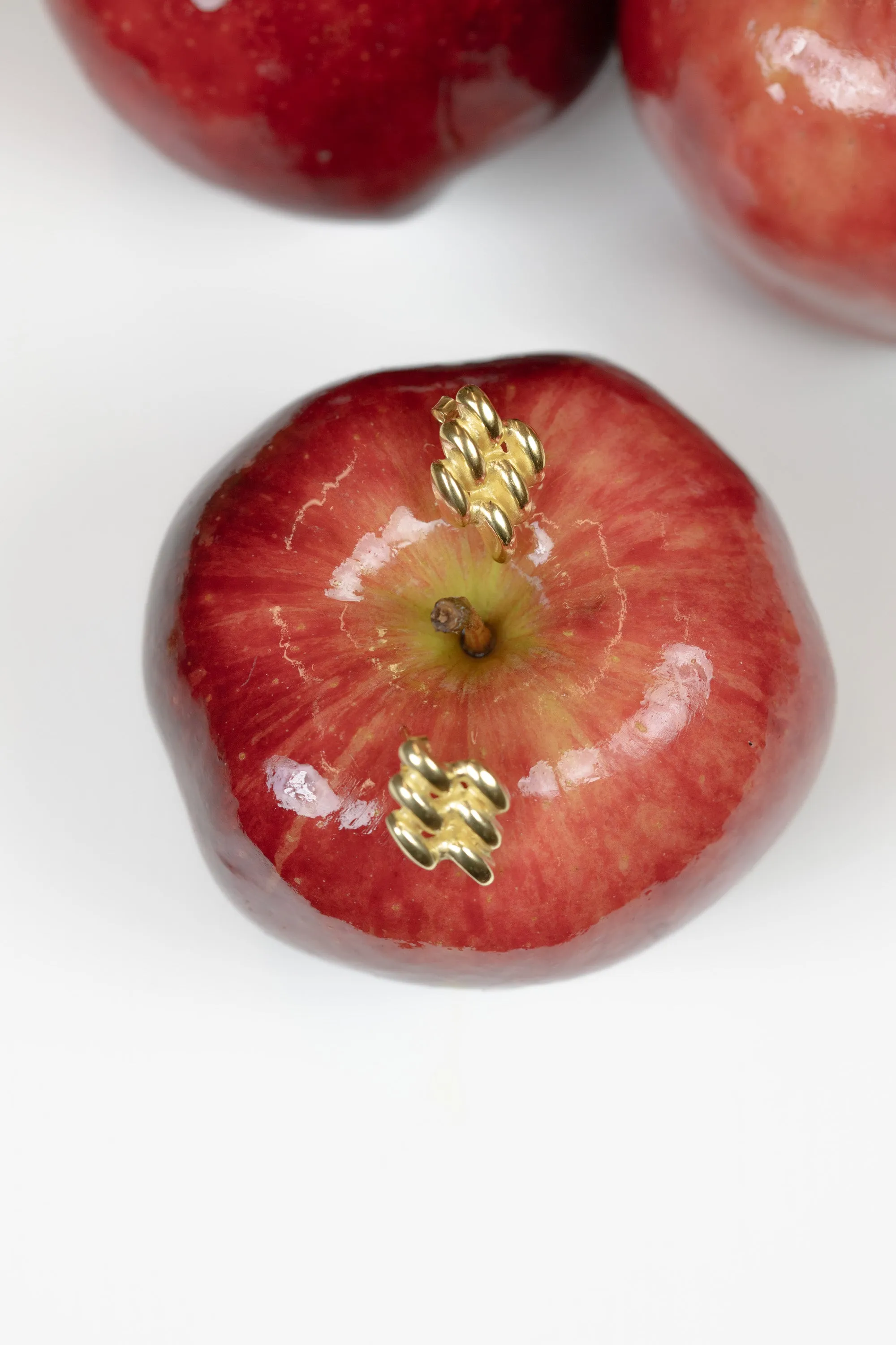 Mini Chain Link Earrings sold by YSSO product image thumbnail 3