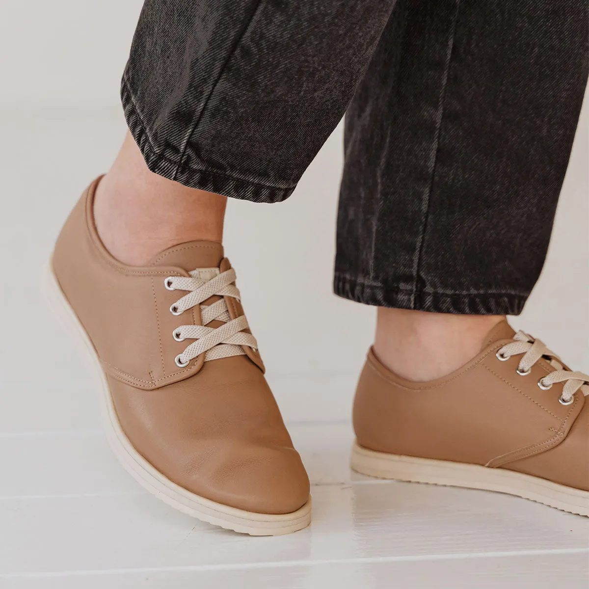 The Eyelet Sneaker Biscotti sold by Poppy Barley product image thumbnail 2