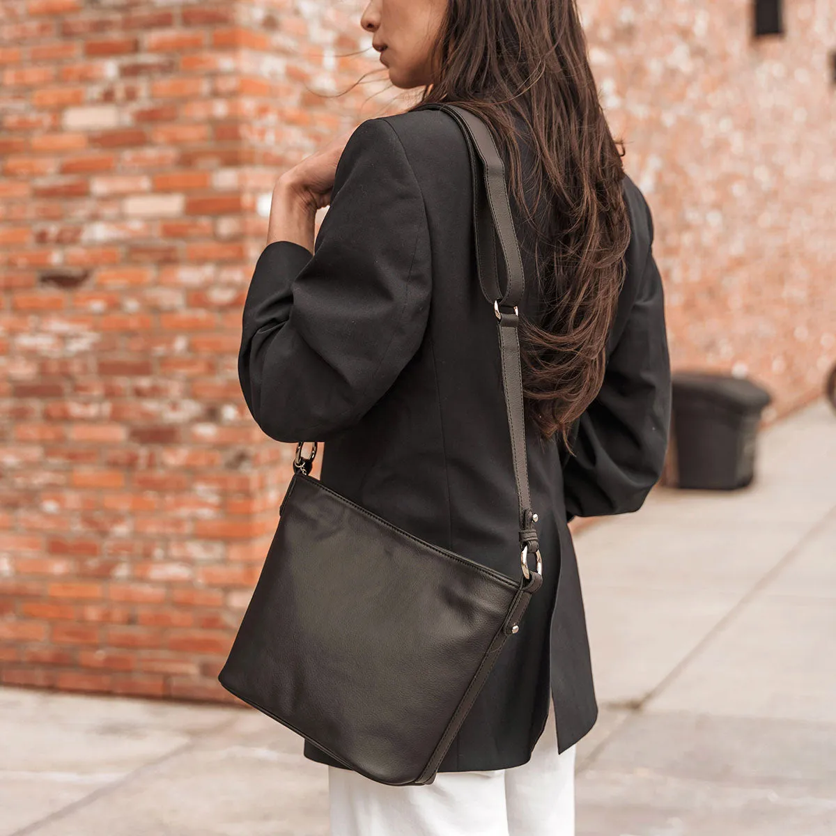 The PLNT Right Size Tote Black sold by Poppy Barley product image thumbnail 2