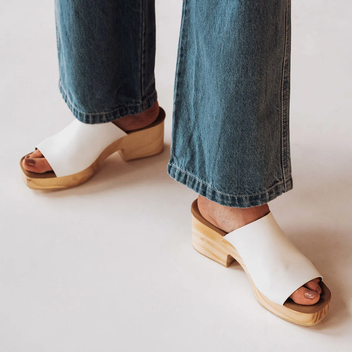 The Boardwalk Clog White sold by Poppy Barley product image thumbnail 5
