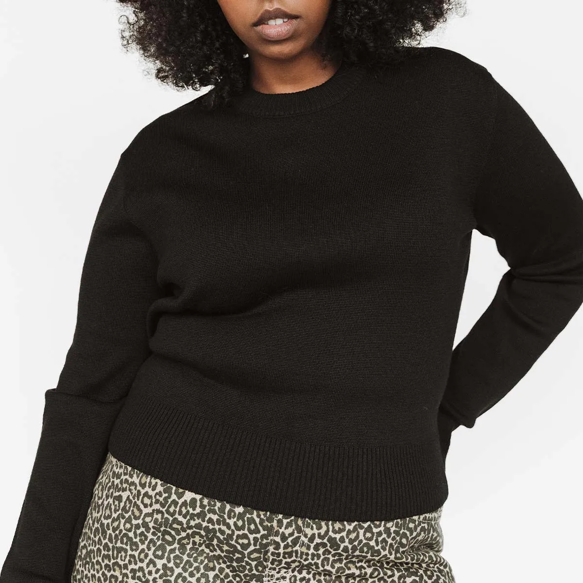 The Core Crewneck Black sold by Poppy Barley product image thumbnail 3