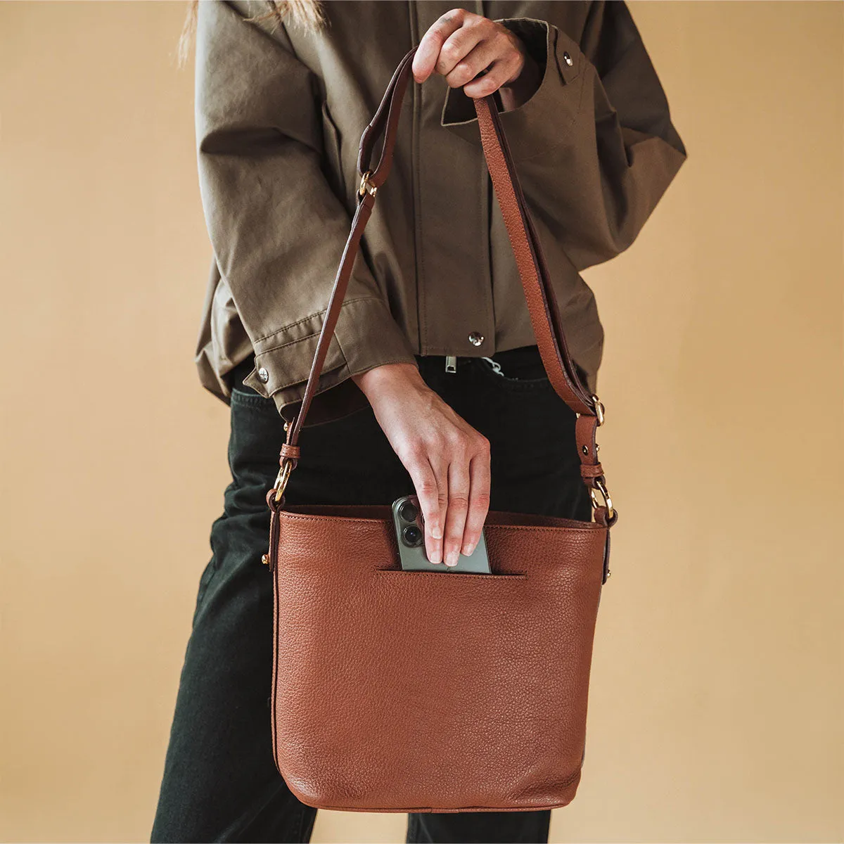 The Right Size Tote Hazelnut sold by Poppy Barley product image thumbnail 4