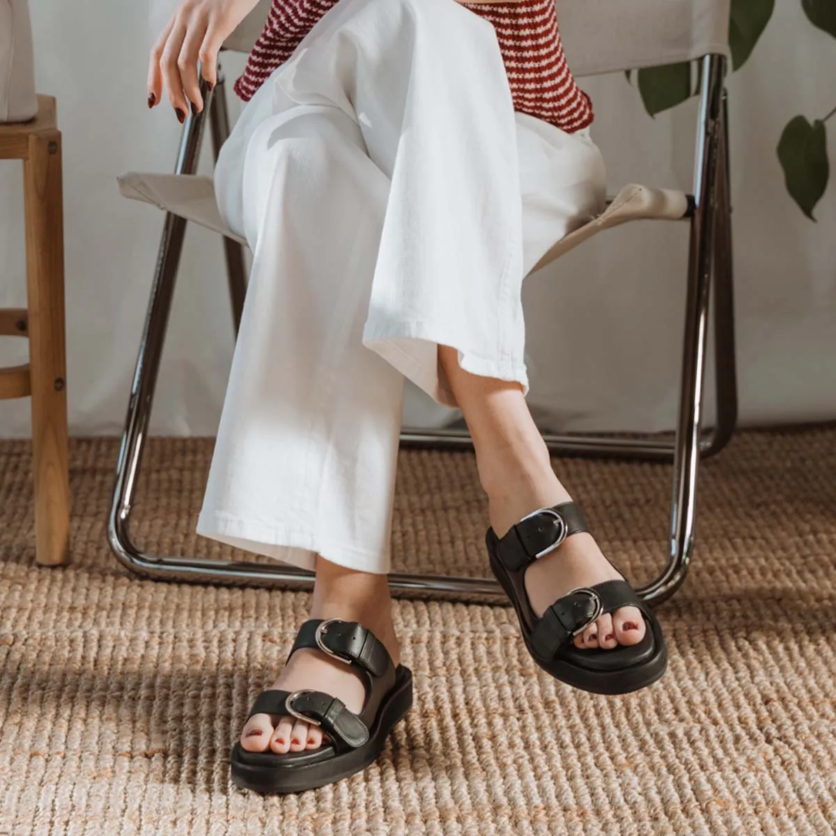 The Roundabout Slide Black sold by Poppy Barley product image thumbnail 4